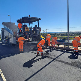 Benicàssim refuerza el firme de los principales viales de la zona sur dentro del plan municipal de mejora del pavimento