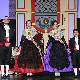 Presentación de los representantes de la Gaiata 6 Farola-Ravalet, Claudia, Inés y Álex