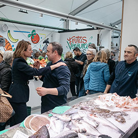 Abre el nuevo mercado provisional de Santa Clara con gran acogida