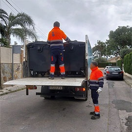 Benicàssim comienza la renovación de la totalidad de los contenedores del municipio