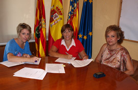 El Ayuntamiento de Benicàssim firma un convenio con la Unión Musical Santa Cecilia