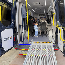 La Unidad Móvil de expedición de DNI y pasaporte vuelve a Benicàssim