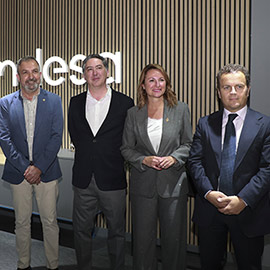 Carrasco pone en valor la importancia de la dinamización del centro de la ciudad en la visita al nuevo Punto Endesa en Castellón