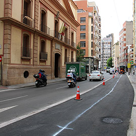 La calle Gobernador reabre sus dos carriles entre Cardona Vives y Campoamor tras el avance del asfaltado de la segunda fase del TRAM