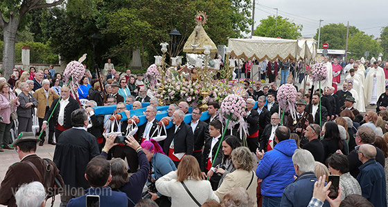 Procesión general por los alrededores de la Basílica de Lidón