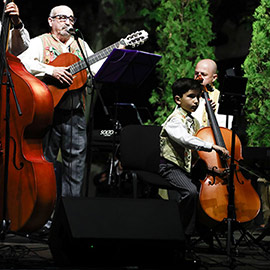 Tradicional serenata dedicada a la Mare de Déu del Lledó
