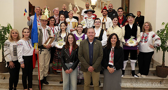 Recepción oficial a los participantes de la 41ª edición del Festival de Danses de l´Antiga Corona d´Aragó