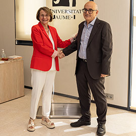 Eva Alcón y Jesús Lancis formalizan el traspaso del Rectorado de la UJI