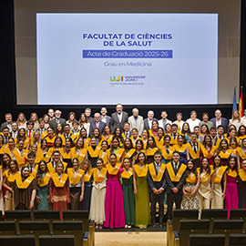 La UJI gradúa a 87 estudiantes de Enfermería y 85 de Medicina