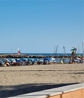 Torreblanca refuerza la seguridad y la accesibilidad de sus playas con el inicio del servicio de socorrismo