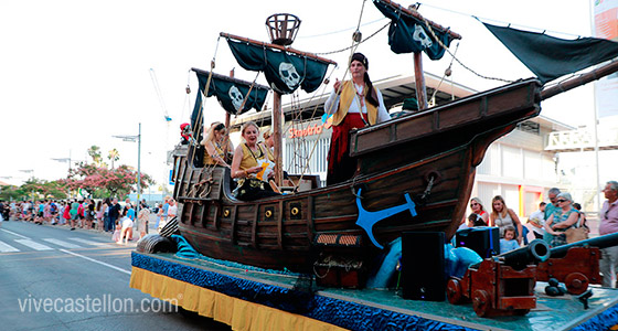 Neptuno devuelve el espíritu marinero a la Cavalcada de la Mar