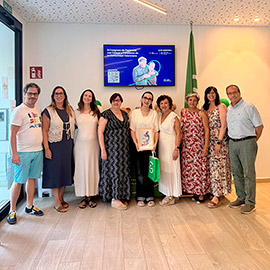La AECC da la bienvenida a la estudiante Leila Larek, beneficiaria de una beca de prácticas de verano en investigación