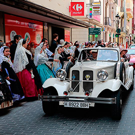 Castellón honra a su patrón Sant Cristòfol con la tradicional misa y la bendición de vehículos