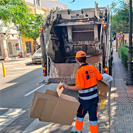 Benicàssim separa más de 400 toneladas de residuos orgánicos desde la implantación del contenedor marrón