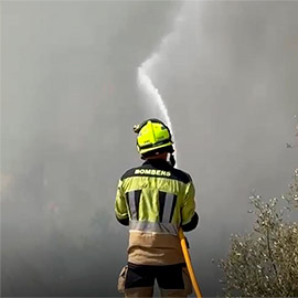 Los Bomberos del Ayuntamiento de Castellón se relevan para seguir colaborando en la extinción del incendio forestal de la Vall d’Uixó