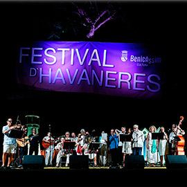 Noche mágica junto al mar con el XXXIX Festival de Habaneras de Benicàssim