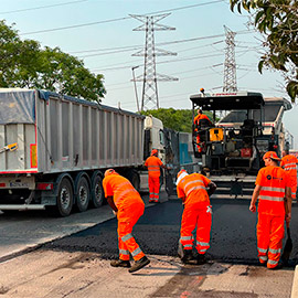 Castellón suma el asfaltado del Camí Vall d’Almonacid y el acceso a la dársena Sur a las actuaciones con cargo al millón de euros anual