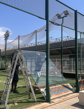 El Ayuntamiento de Castellón inicia la ejecución de la Manzana Albinegra con el traslado de las pistas de pádel junto a Castalia