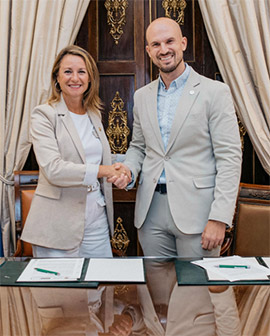 Ayuntamiento y UNED firman un convenio para la formación de mayores de 55 años en la ciudad de Castellón
