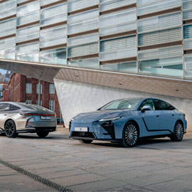 Gama y precios para el nuevo Lexus ES 2026 híbrido y eléctrico
