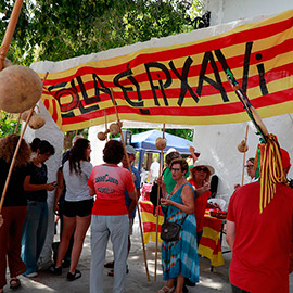 La Colla El Pixaví mantiene viva la tradición de Sant Roc de Canet