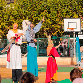 Visitants lleva a Jaume I y a Al-Azraq a las aulas de Vila-real con el Correllengua