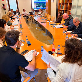 Benicàssim impulsa el diálogo con el sector turístico para avanzar hacia un destino más competitivo y sostenible