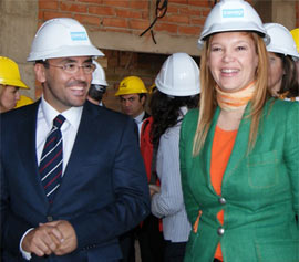 La ministra de Sanidad, Política Social e Igualdad, Leire Pajín visita a las obras del Centro de Día de Alzhéimer en Vila-real