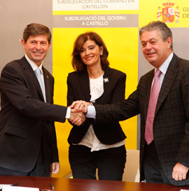 Firma del acuerdo de colaboración entre el Gobierno Central y los los ayuntamientos de  Castellón y Torreblanca para la incorporación del Cuerpo de la Policía Local al Sistema de Seguimiento Integral de los casos de Violencia de Genero