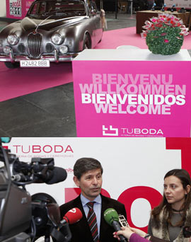 Reportaje fotográfico de la Feria tu Boda 2011 el día de su inauguración