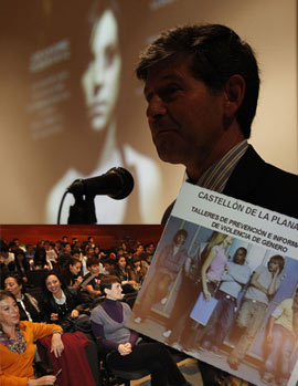 Presentación de los trabajos realizados por los alumnos de 4º de ESO contra la violencia de género