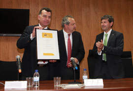 Entrega del certificado de acreditación Inaceps al Centro de Salud Pública de Castellón
