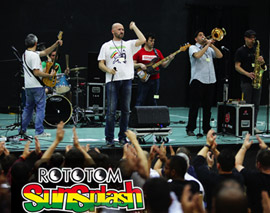 Los internos del Centro Penitenciario de Albocàsser bailan reggae al ritmo de Playa Desnuda de la mano del festival Rototom Sunsplash