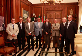 La nueva Junta Directiva del Casino Antiguo visita al alcalde de Castellón