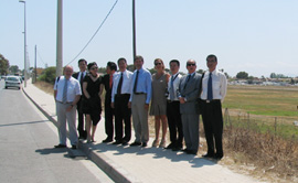 Visita del Alcalde de Castellón, Alfonso Bataller a los terrenos del proyecto para la enseñanza de las lenguas con delegación china de Wenzhou