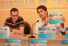 Publicación informativa  que pone en valor el cordón dunar de la playa del Serradal