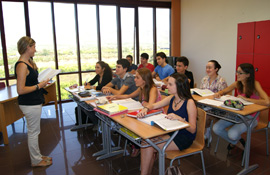 Lledó International School  prepara la primera promoción de alumnos de bachillerato internacional en la provincia