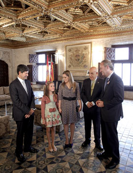Recepción del President de la Generalitat, Alberto Fabra, a las Reinas de las Fiestas 2013