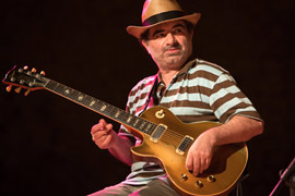 El guitarrista Pere Soto ofrece una masterclass y actúa junto a Benjamín León y Adrià Font en el ciclo Avui Jazz de Vila-real