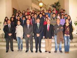 Visita al Ayuntamiento de un grupo de alumnos del CEIP 'Tombatossals' de Castellón