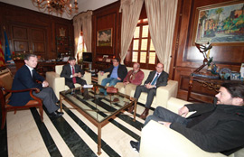 Reunión del alcalde de Castellón con varios representantes del Aeroclub
