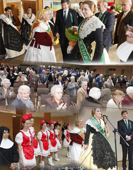 Visita de la reina de las fiestas y el alcalde al hogar de ancianos Nuestra Señora del Lledó