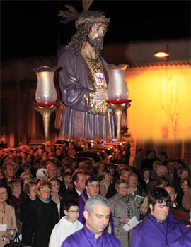 Vía-crucis del Cristo de Medinaceli en las calles de Castellón