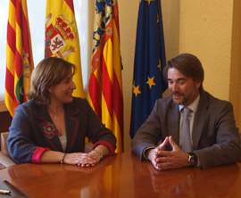 307 ciudadanos franceses ya han visitado la agencia consular de Francia en Benicàssim