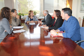 La nueva Junta Directiva de la Asociación de Empresarios Turísticos de Benicàssim se presenta ante la Alcaldesa, Susana Marqués