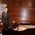 Actuación del pianista Goran Filipec