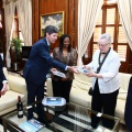 Recepción oficial a Fikile Magubane