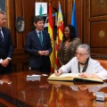 Recepción oficial a Fikile Magubane