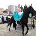 Carrera de caballos y burros