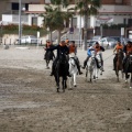 Carrera de caballos y burros